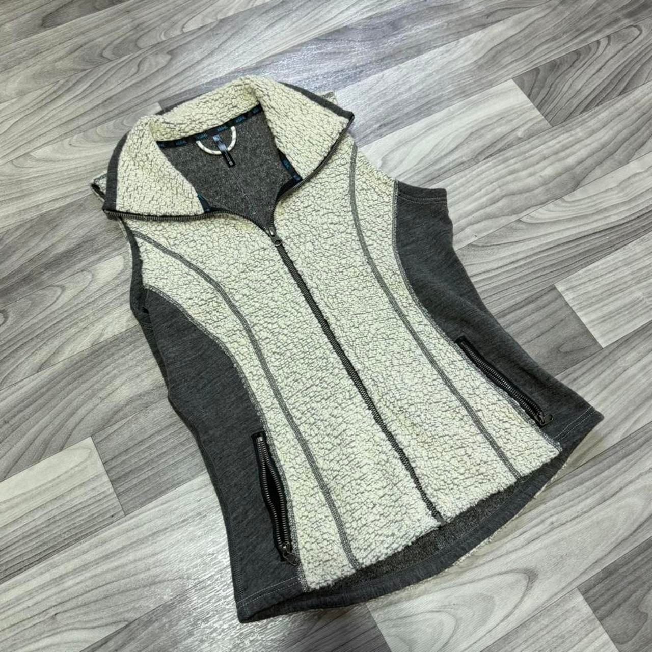 Product thumbnail 4