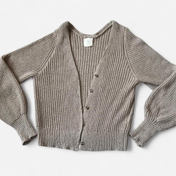 Harper Heritage Chunky Cropped Cardigan in Sandcastle, Size M