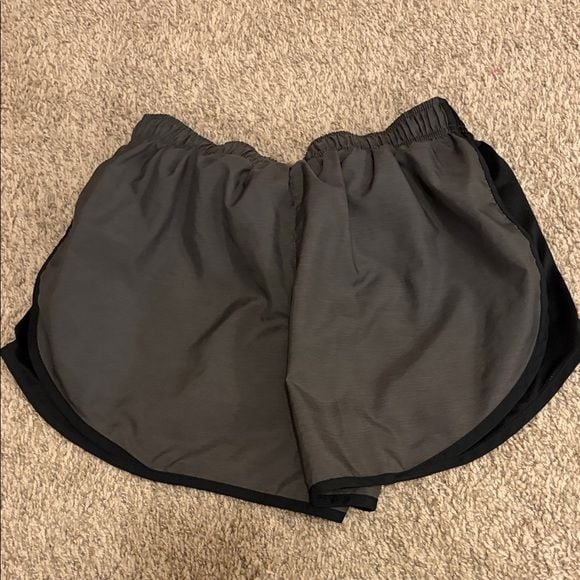 Nike Women's Charcoal and Black Athletic Shorts 5