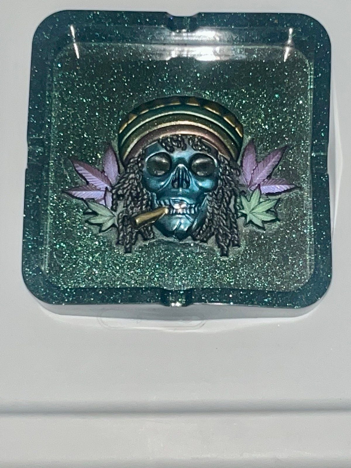 Product thumbnail 5