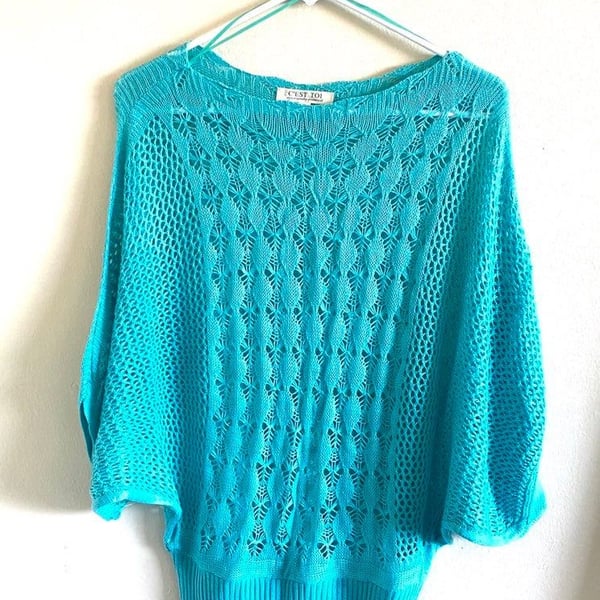 C’est Toi Knit Wing Arm Pullover Top - M