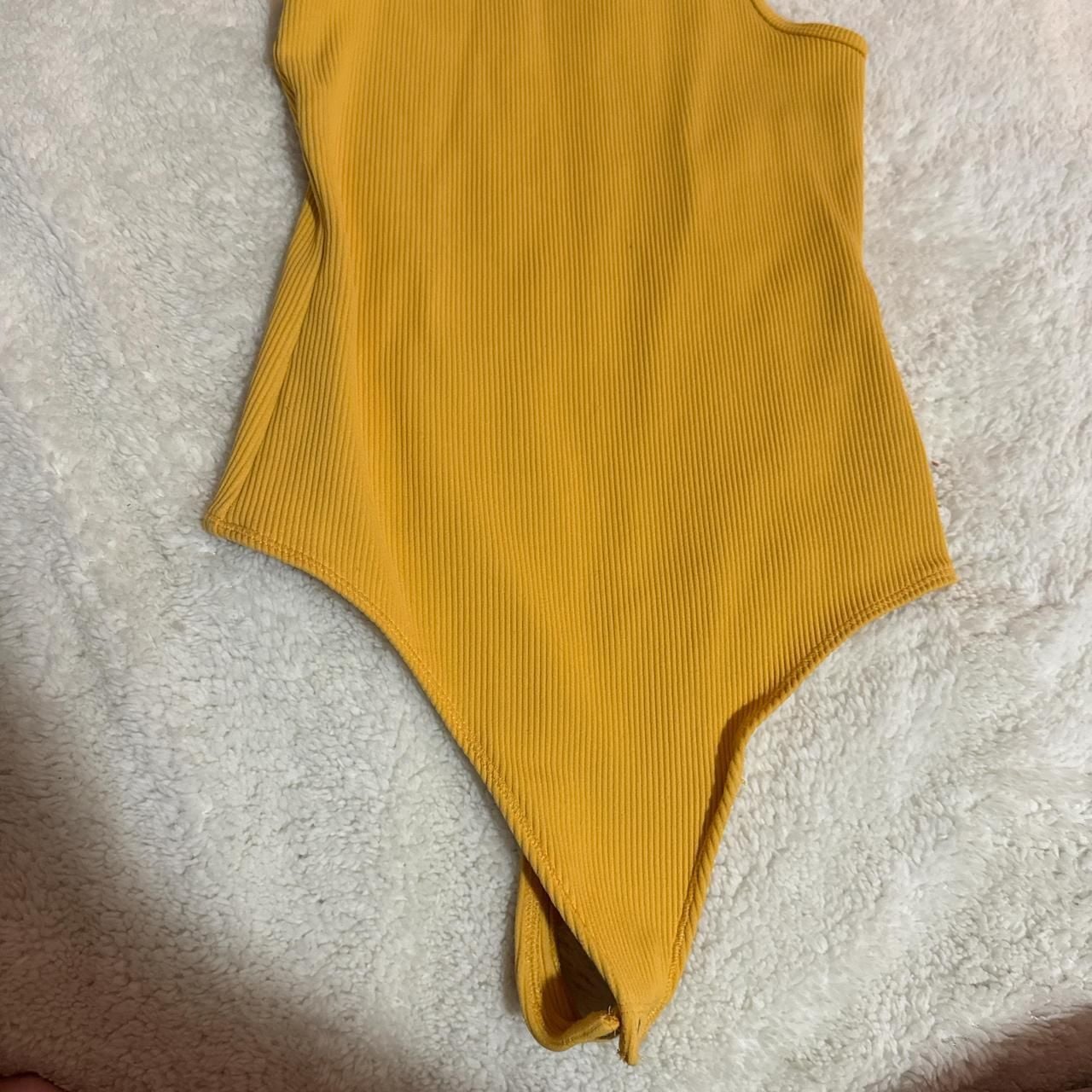 *Abercrombie & Fitch Ribbed High-Neck Bodysuit, Yellow, Size XS 3