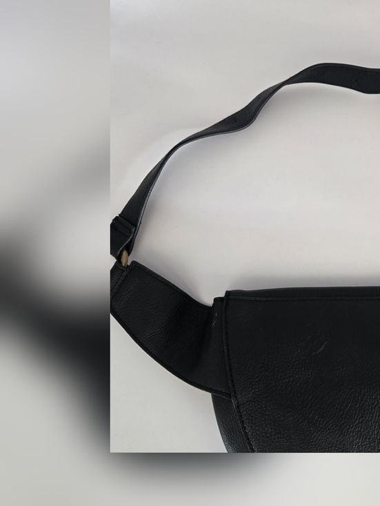 Universal Threads Black Leather Belt Bag - Sleek Hands-Free Crossbody 9