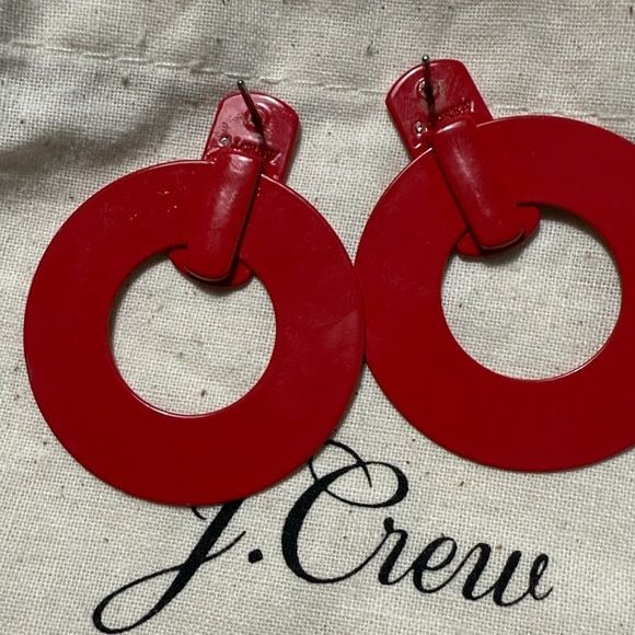 J. Crew Red Flat drop-hoop earrings lightweight & perfect for holidays! EUC 7