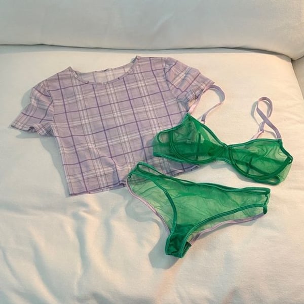 Sheer Mesh Unlined Green + Purple Women's Intimate 3 Piece Set 34B Small