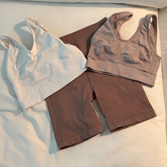Spiritual Gangster 3-Piece Ribbed Activewear Set in Pink, Brown + White size S 6