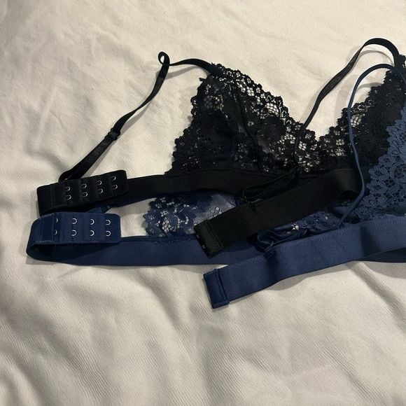 Stretch lace unlined bra S - set of 2 w/ adjustable straps + hook & eye closure 3