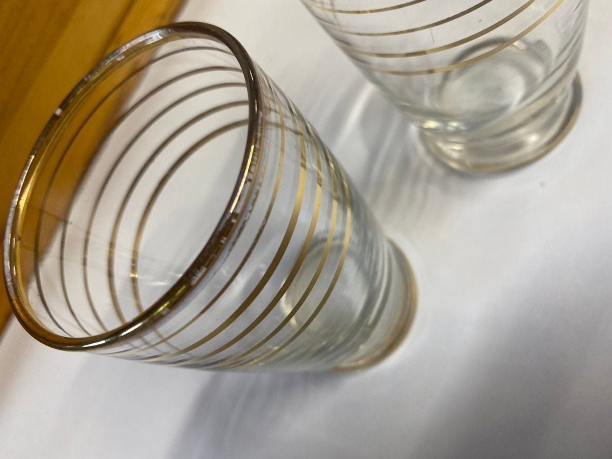 Set of 2 Anchor Hocking juice glasses with gold stripes 6