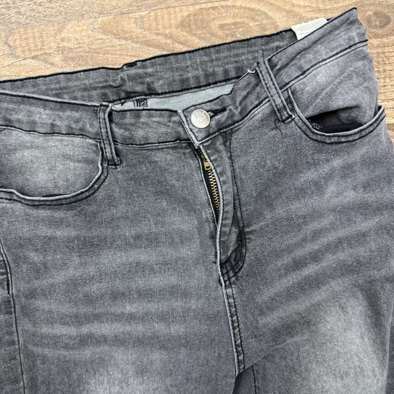 V2 Gray Acid Wash High Waisted Slim Jeans 7