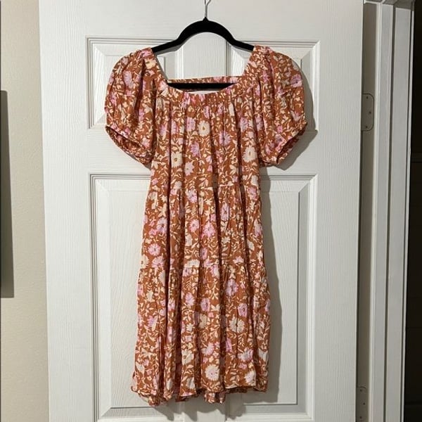 Sadie and Sage Floral Puff Sleeve Dress