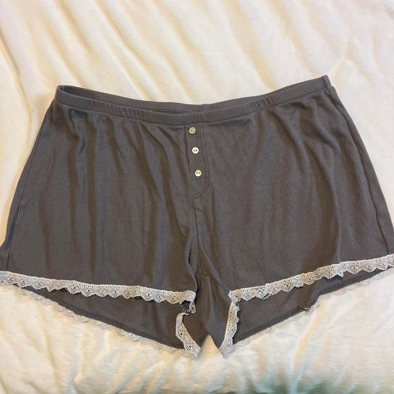 Xhilaration Grey Waffle Knit Lace Trim Henley Sleep Shorts 1