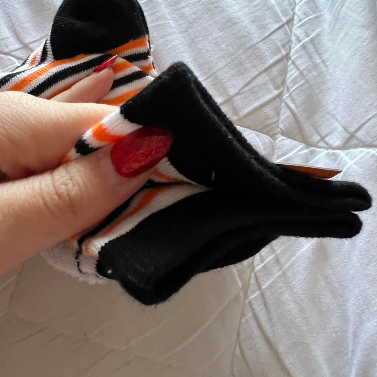 Hyde & EEK! Boutique Striped Ghost Crew Socks 8