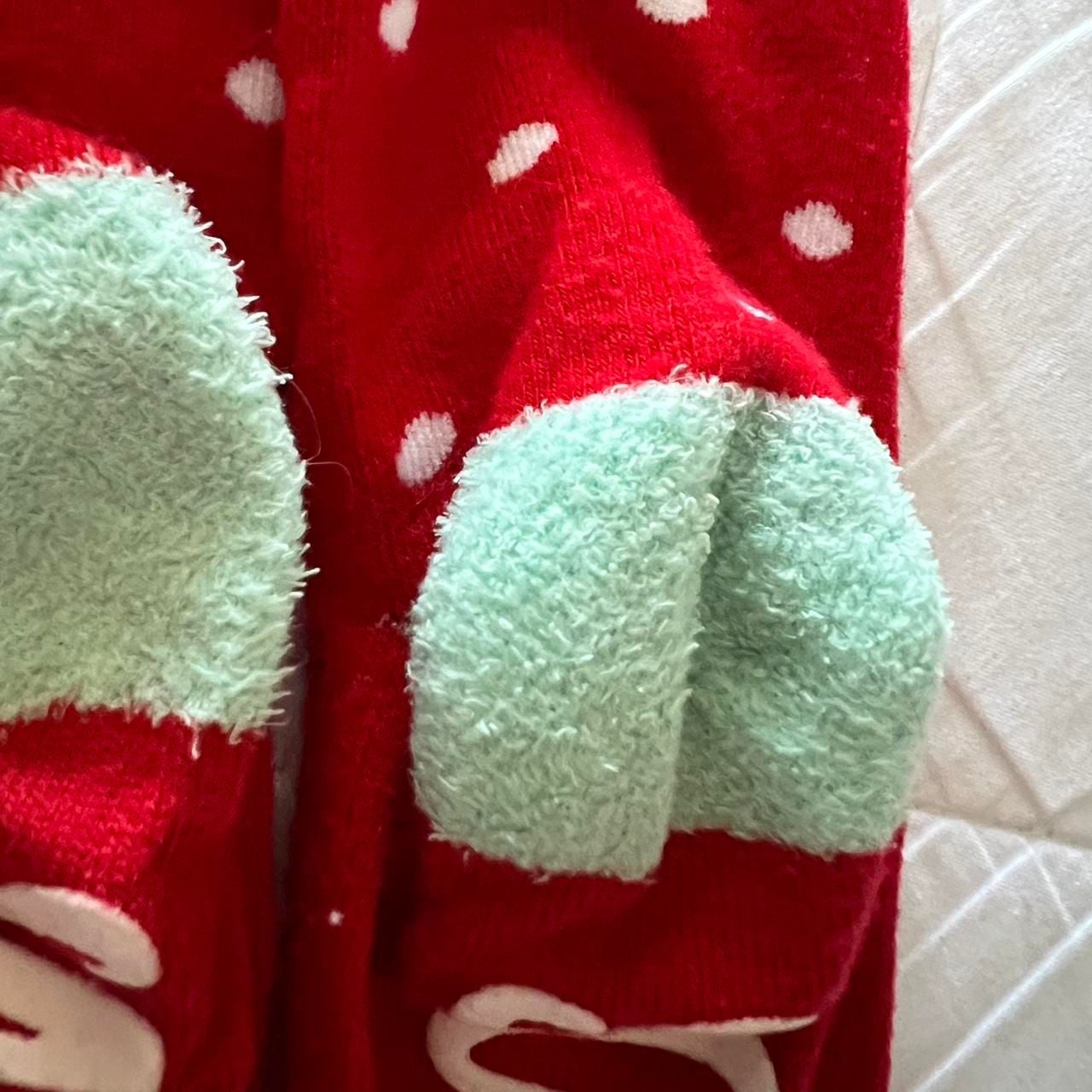 Snuggle Polka Dot Fuzzy Gripper Holiday Socks 6