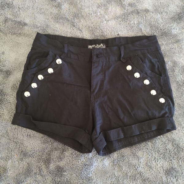 Q&M Black Studded Y2K Punk Rock Shorts