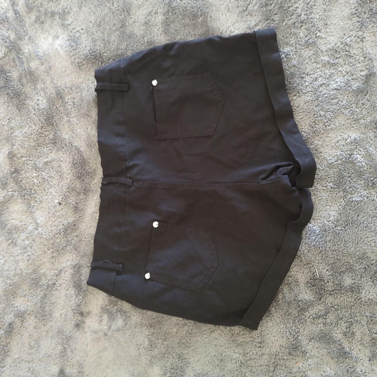 Q&M Black Studded Y2K Punk Rock Shorts 3