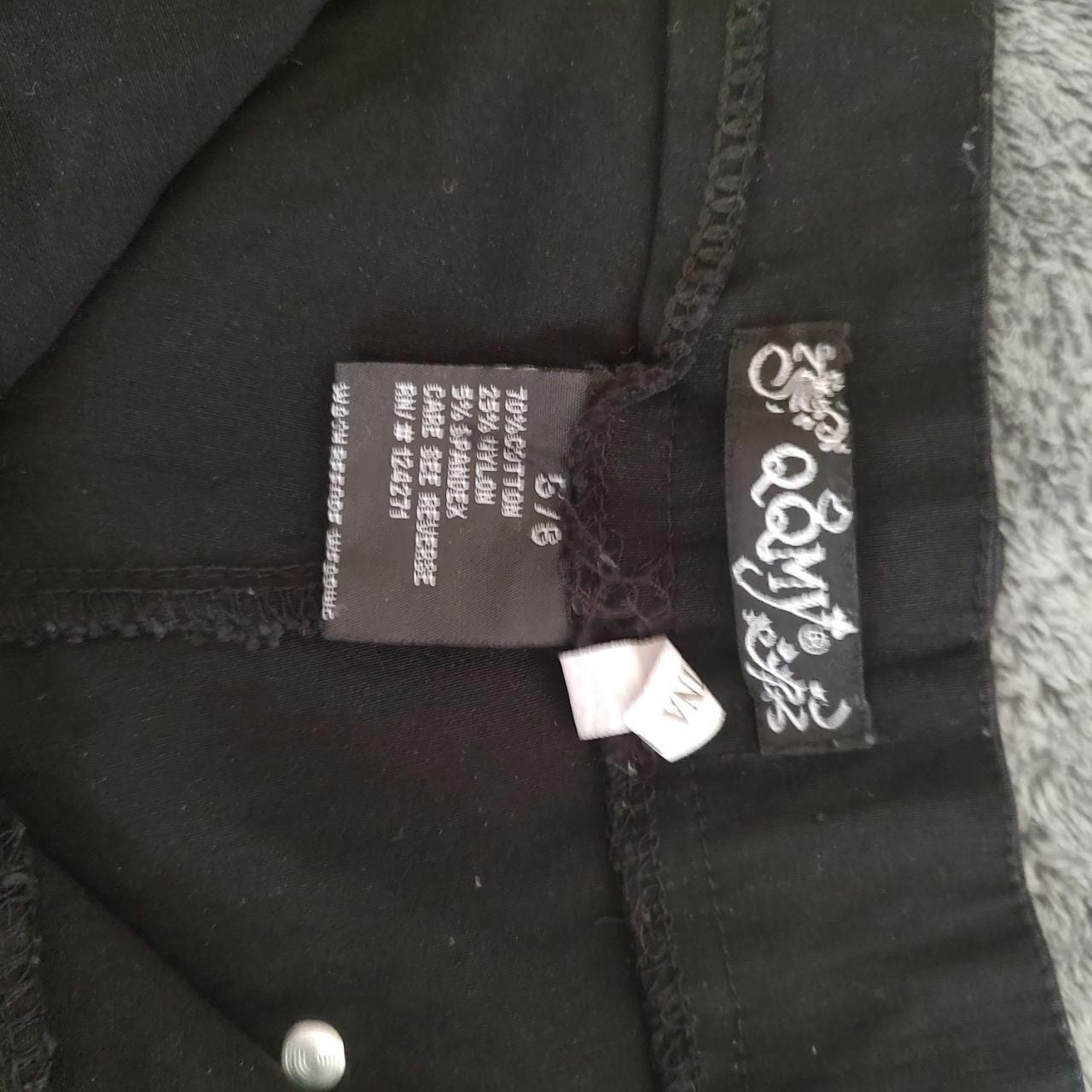 Q&M Black Studded Y2K Punk Rock Shorts 4