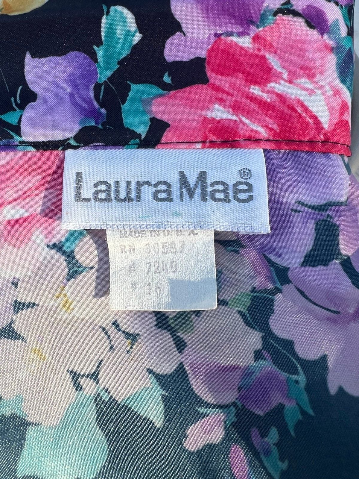 Sz 16 Vintage blouse Sheer 80s/90s Floral Print by  Leslie Fay Plus size 9