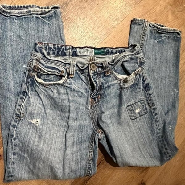 Aeropostale Essex Straight Leg Distressed Blue Jeans