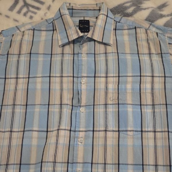 Men's Light Blue Plaid Casual Button-Down Shirt