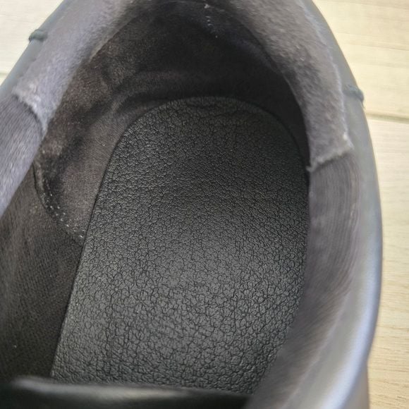 Caslan Andes Black Leather Sneakers | Women’s Size 7.5 M 10