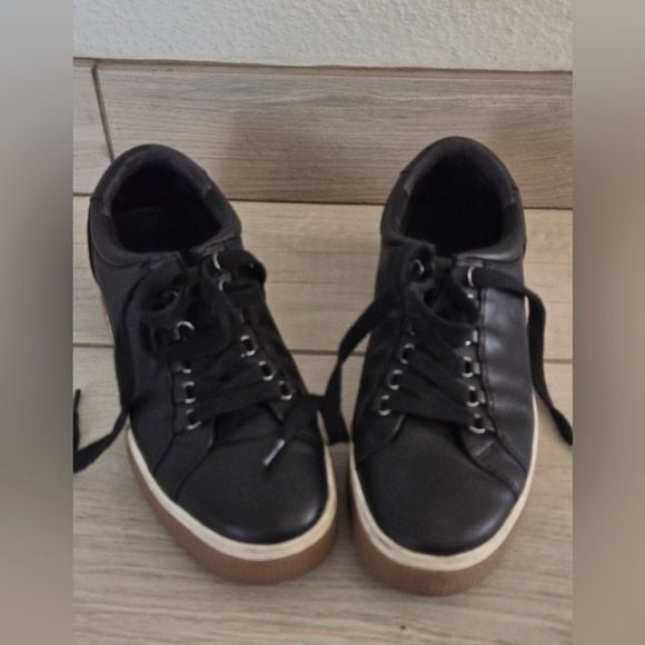 Caslan Andes Black Leather Sneakers | Women’s Size 7.5 M 12