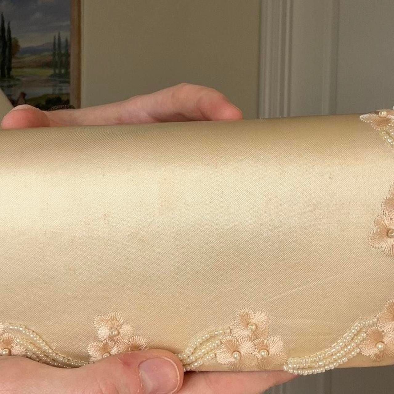 Vintage La Regale Cream Satin Floral Embroidered Crossbody Bag 9