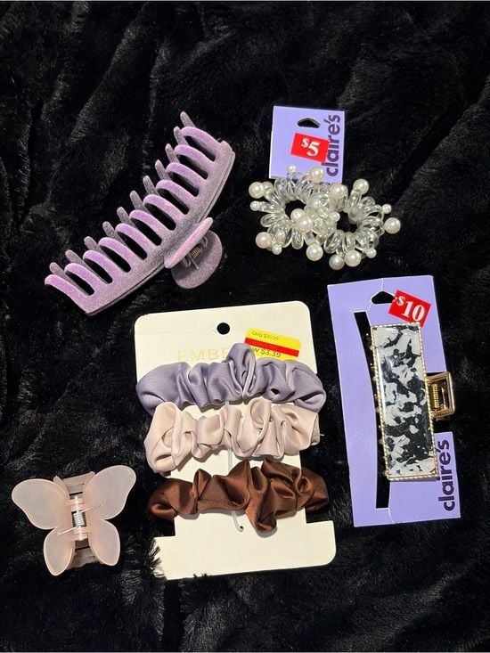 Claire's Pastel & Pearl Hair Accessory Set in Lavender, Cream, Brown 2
