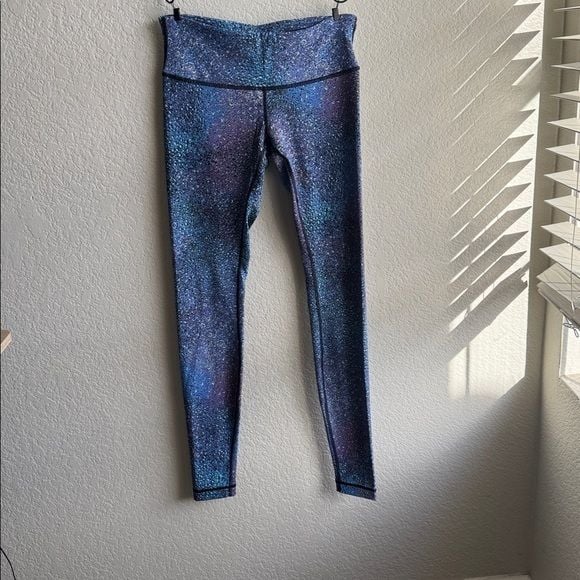 lululemon blue print leggings like new! 2