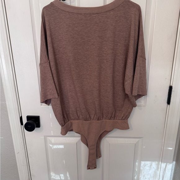 Pink Lily T-shirt Bodysuit NWOT 5