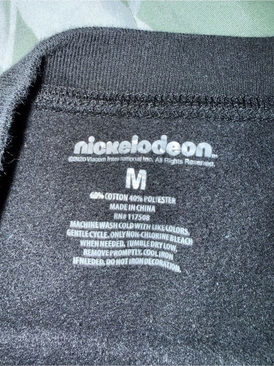 Nickelodeon black 90’s cartoon sweater 2