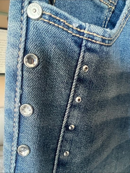 Product thumbnail 5