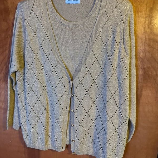 Alfred Dunner 2-Piece Sweater Set Beige Metallic Diamond Knit Cardigan & Shell Top Women’s