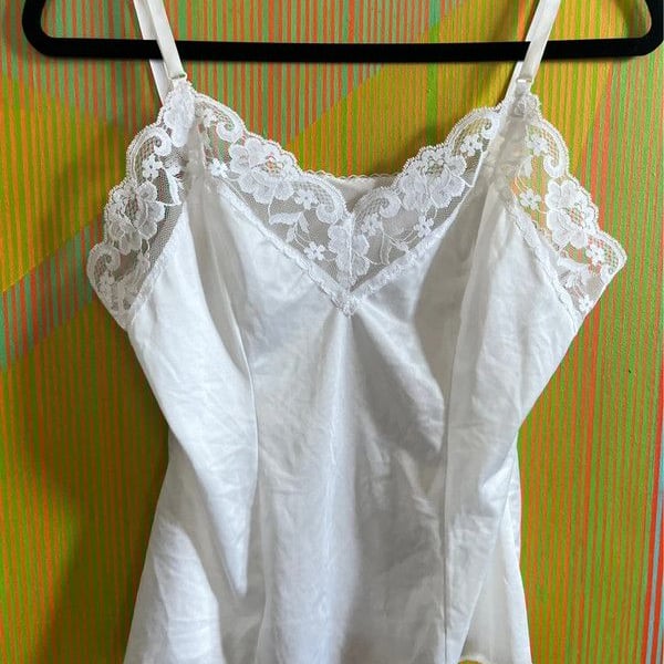 y2k Vtg Cami with Lace