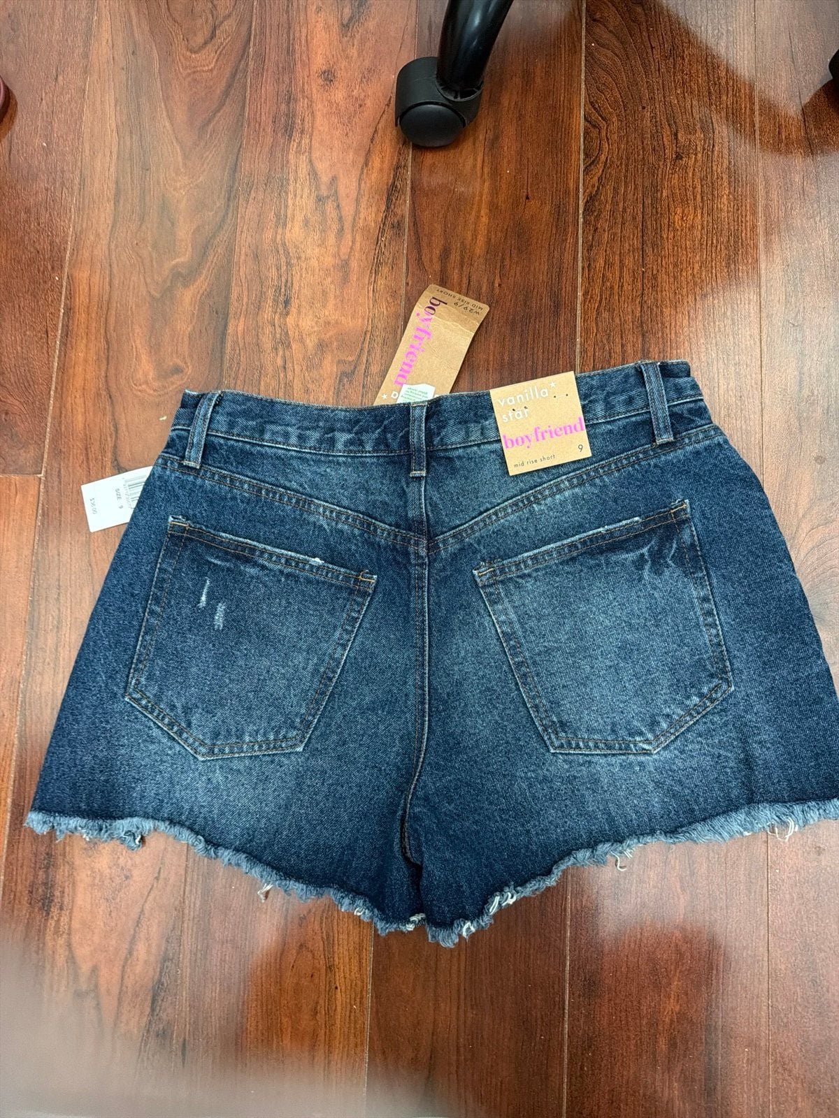 NWT denim distressed jean shorts 5