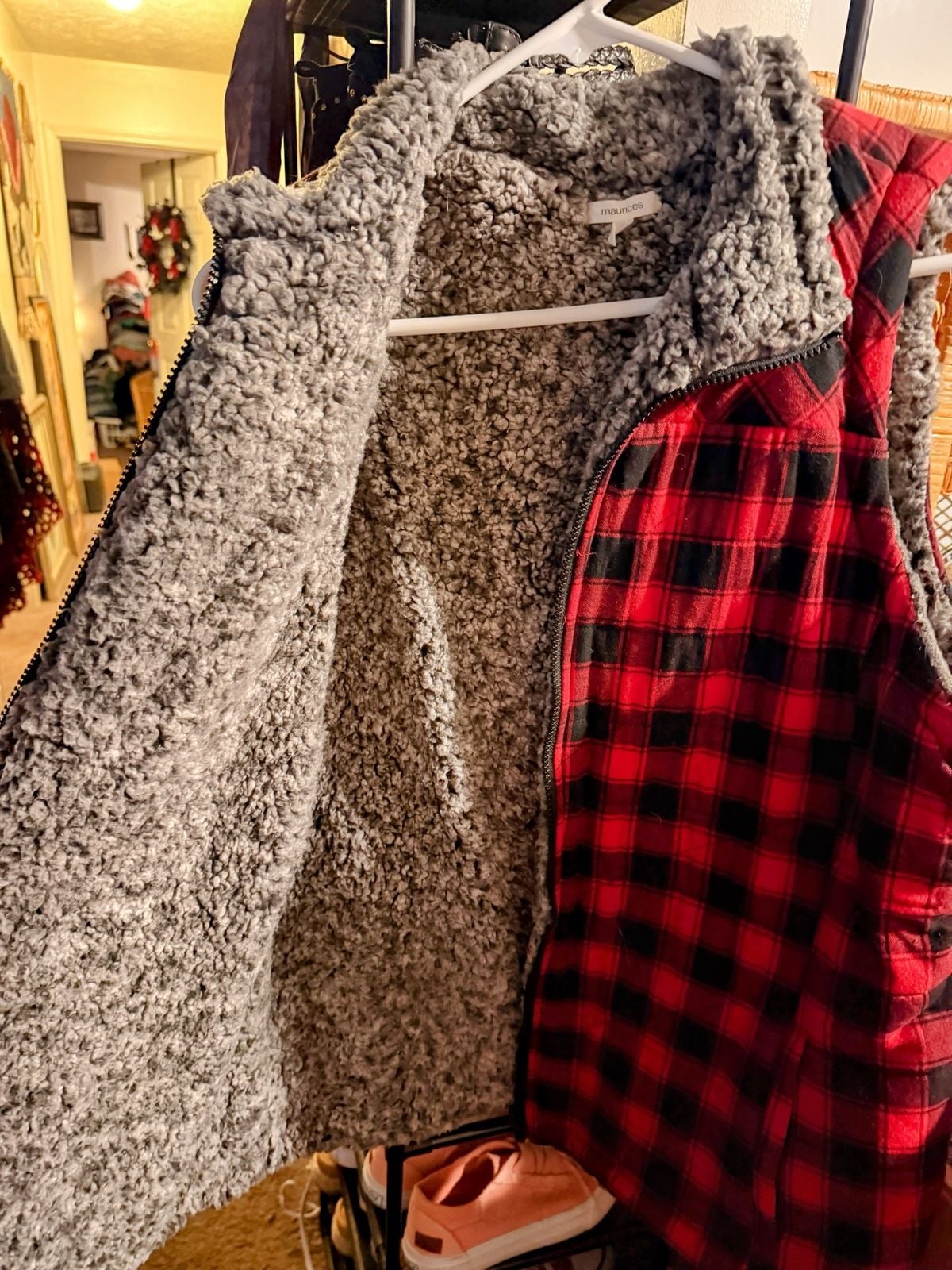 Faux fur plaid vest 4