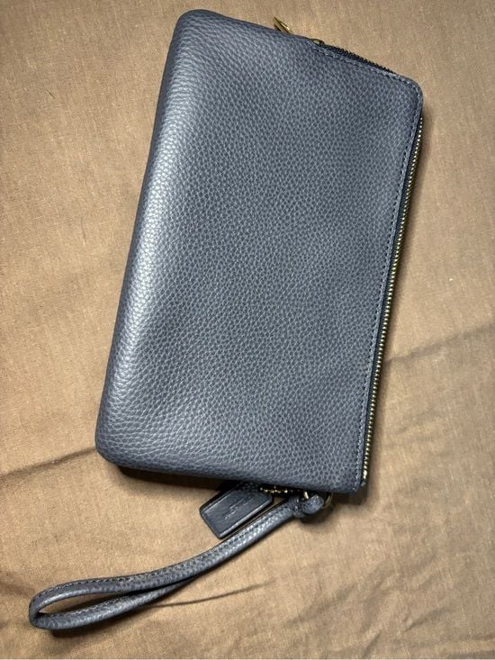 Coach Navy Pebbled Leather Wristlet with Gold Hardware 3