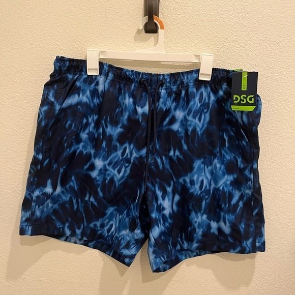 DSG Men’s Blue Tie-Dye Rec Training Shorts – Size XL – NWT 3