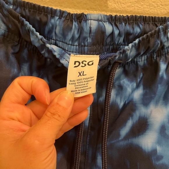DSG Men’s Blue Tie-Dye Rec Training Shorts – Size XL – NWT 5