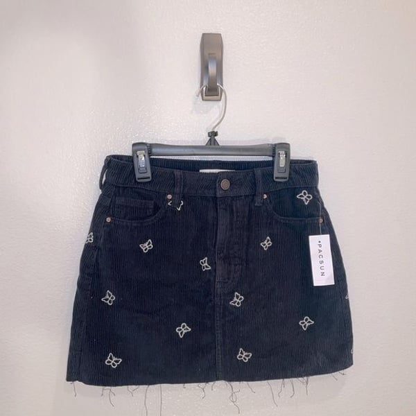 NWT Corduroy cute Y2K mini skirt Navy Blue With Butterfly’s Size 25​​​​​​​