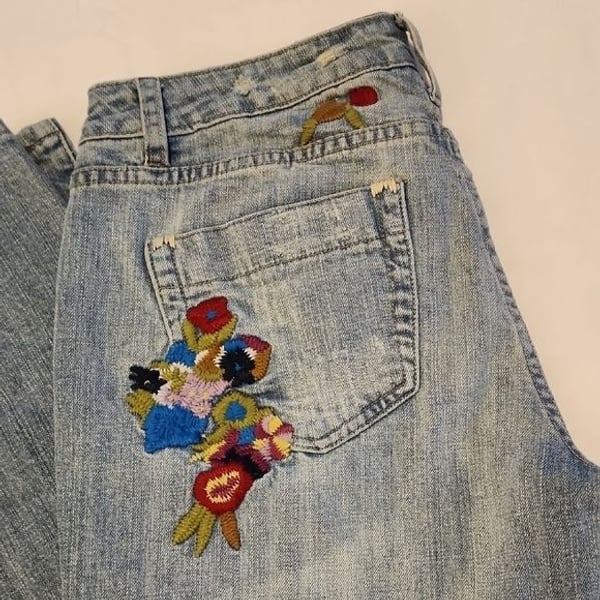 Vertigo Festival Boho Flare Leg Embroidered Floral Light Blue Jeans Y2K Size 6