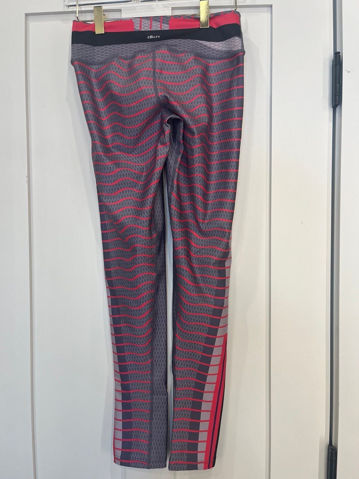 Drakon cool fit work out leggings OS 2