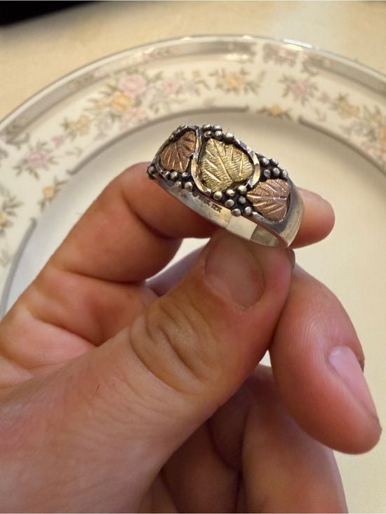 Black hills men’s Two-Tone Leaf Accent - Gold & Rose Gold on Silver 2