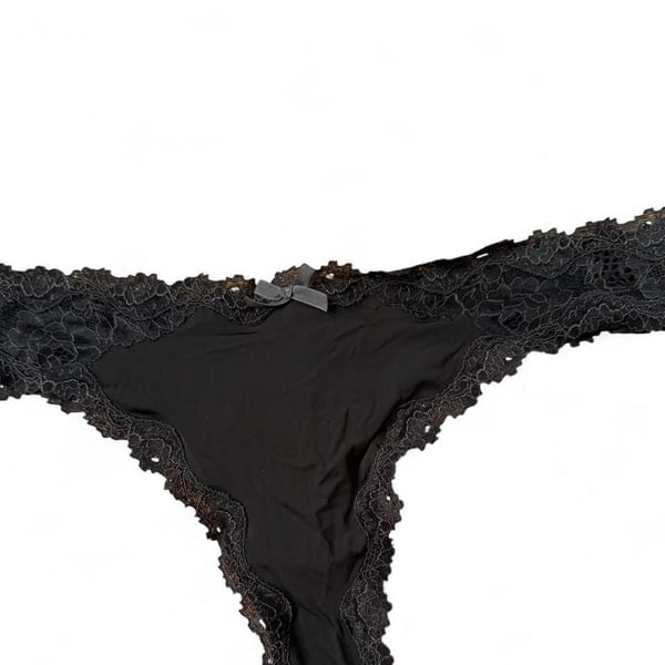 Victoria's Secret Dream Angels Black Lace Thong