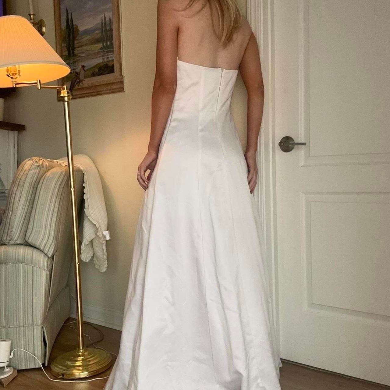 Y2K Vintage White Strapless A-Line Wedding Prom Dress with Floral Embroidery 7