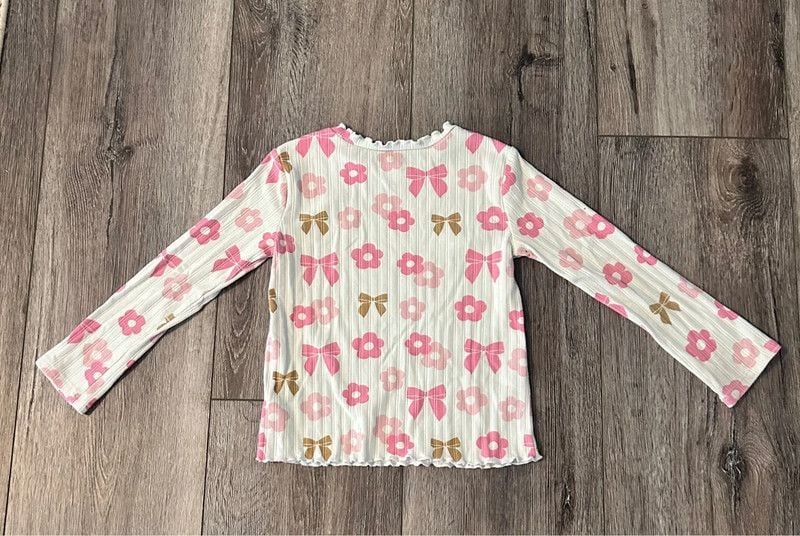 Girls long sleeve lightweight floral accent top 2