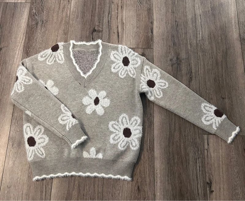Women’s Long Sleeve Sweater 3