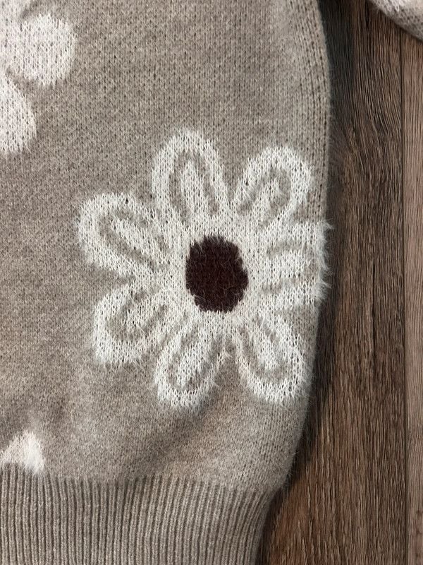 Women’s Long Sleeve Sweater 4