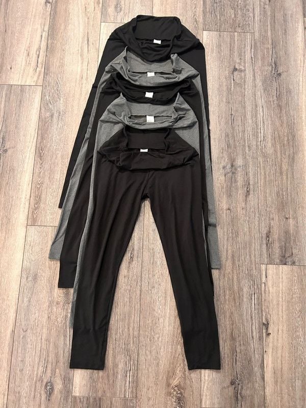 Five Pair Women’s Leggings 6