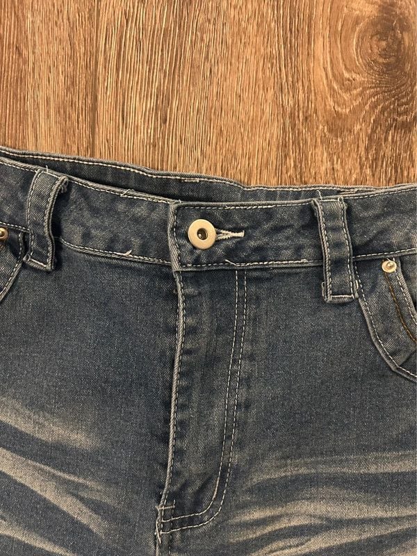 Women’s Distressed Boot Cut Jeans 7
