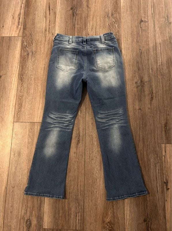 Women’s Distressed Boot Cut Jeans 9